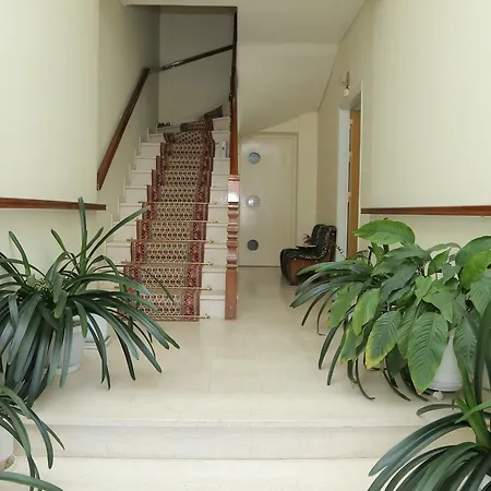 Guest house Platanos